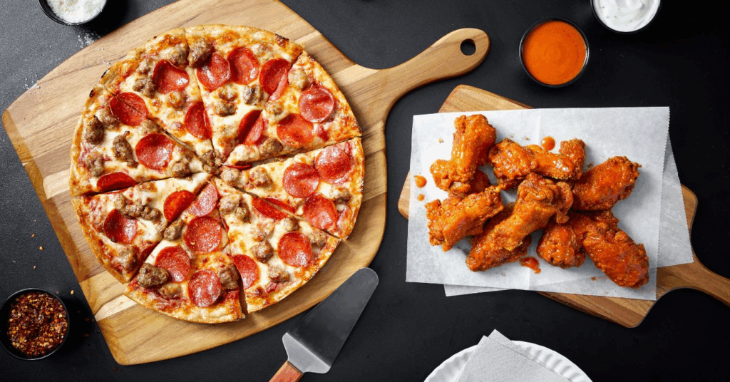 Naperville catering trays from Papa Ray’s pizza pasta and wings