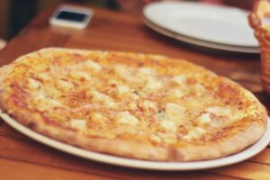 Can I Get Combo Meals or Sides with Late-Night Pizza Delivery? 1 Why Pizza Is a Popular Late-Night Delivery Choice